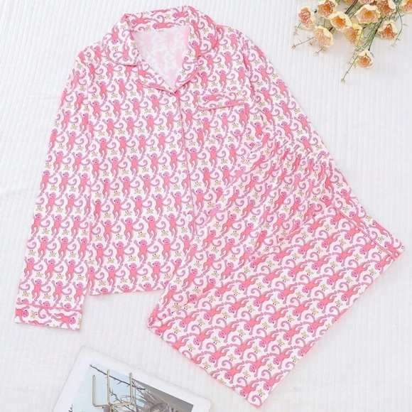 Amazon Other - Amazon Pink and White Patterned Pajama Set
